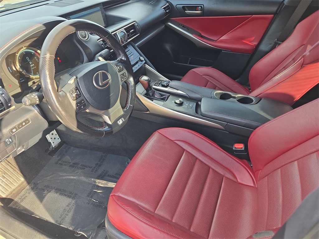 2017 Lexus IS 200t F SPORT photo 18