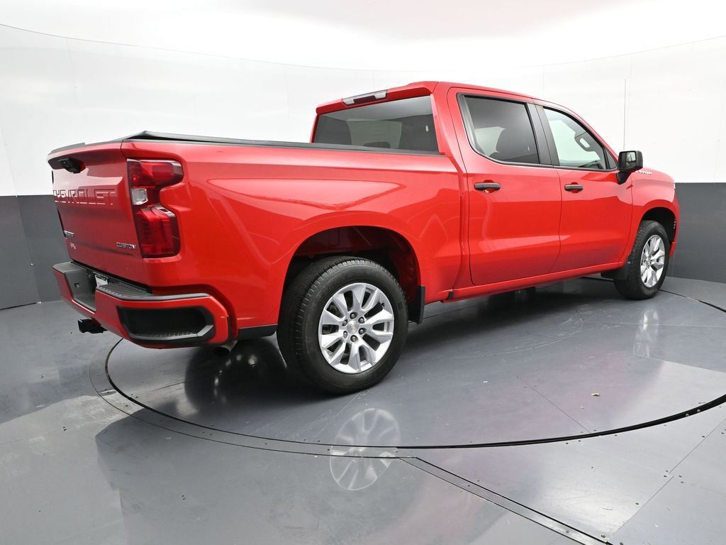 2022 Chevrolet Silverado 1500 Custom photo 3
