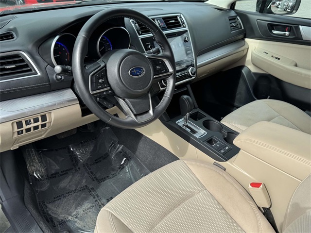 2018 Subaru Outback 2.5i Premium photo 2
