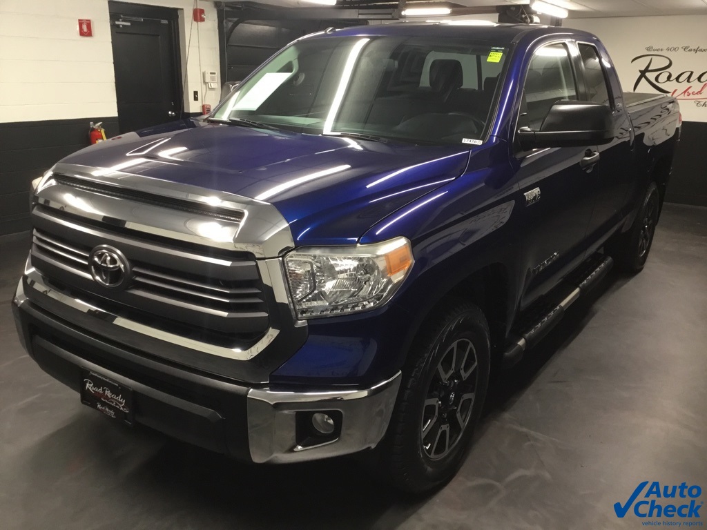 2015 Toyota Tundra SR5 Grade photo 2