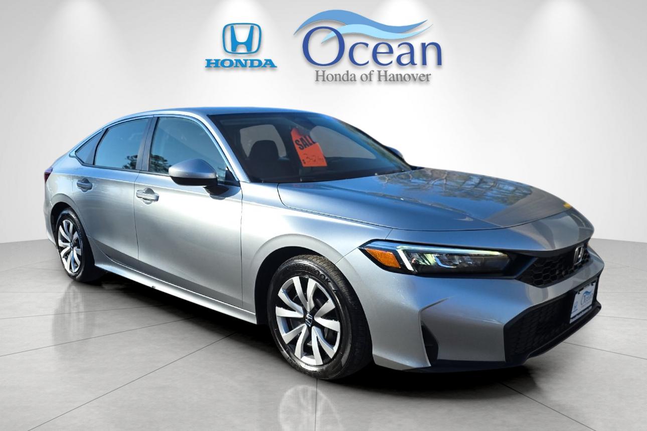 2025 Honda Civic LX's photo