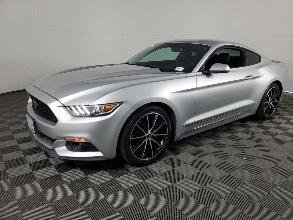 2017 Ford Mustang EcoBoost Premium photo 8