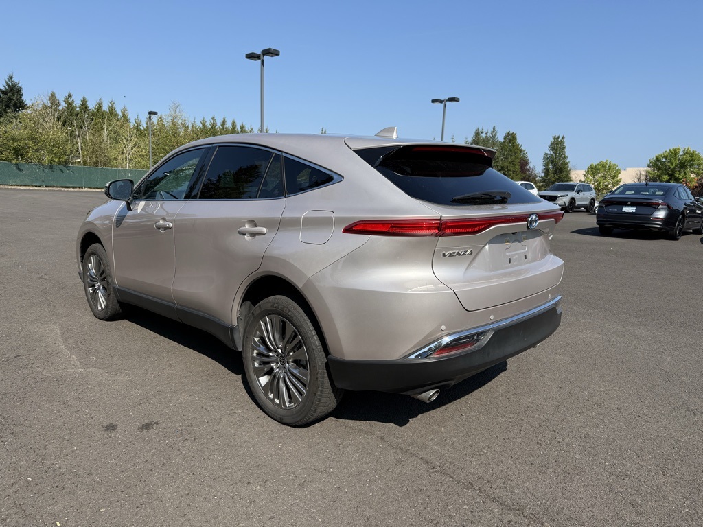 2024 Toyota Venza Limited photo 4