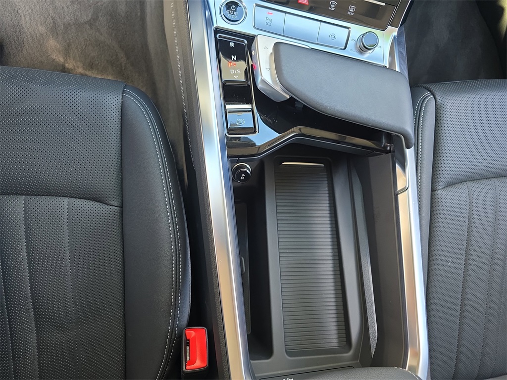 2023 Audi e-tron Premium Plus photo 24