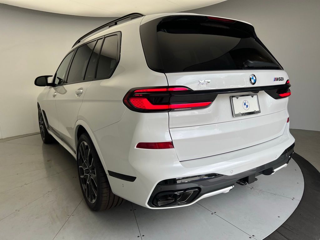 2025 Bmw X7 M60i photo 4