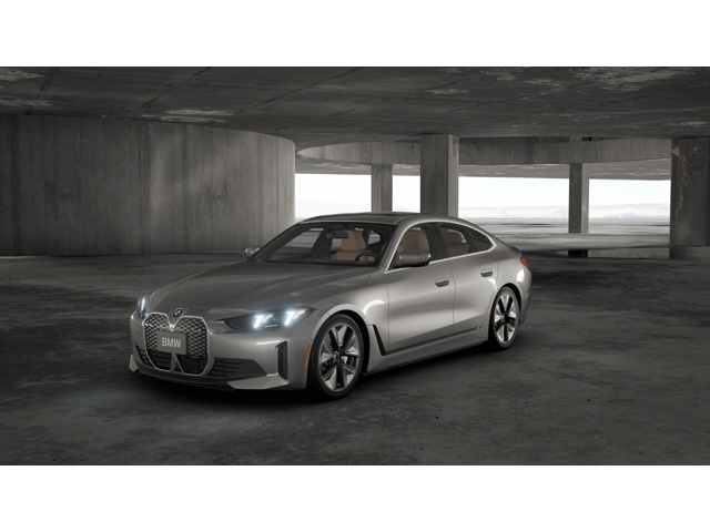 2025 BMW i4 40's photo