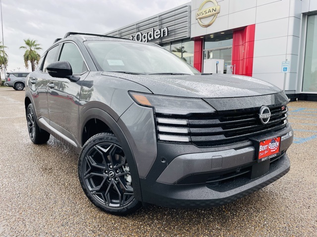 2026 Nissan KICKS SR's photo