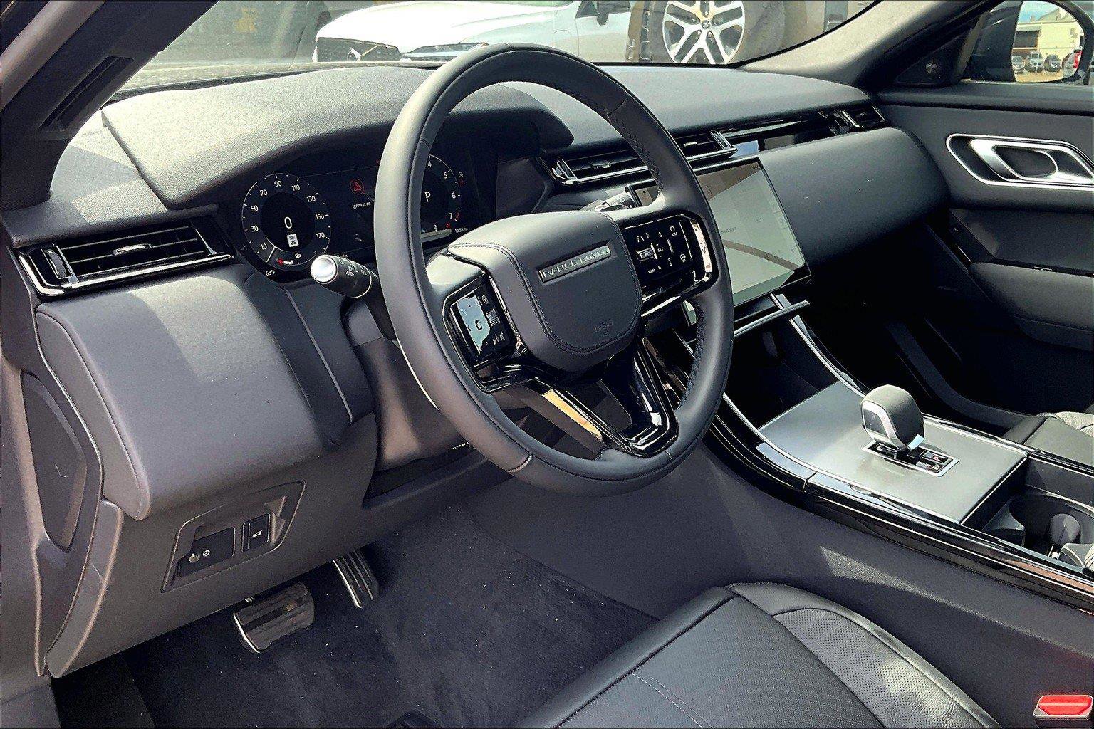 2025 Land Rover Range Rover Velar SE photo 9
