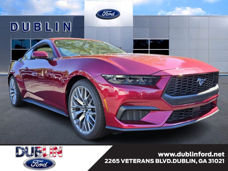 2025 Ford Mustang EcoBoost Premium's photo