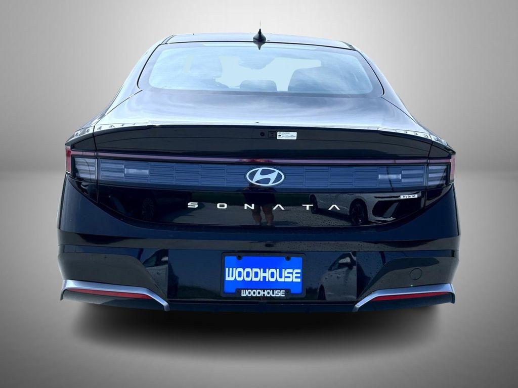 2025 Hyundai Sonata Hybrid SEL photo 6