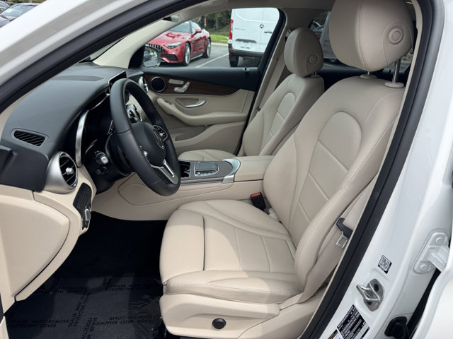 2022 Mercedes Benz GLC 300 photo 16