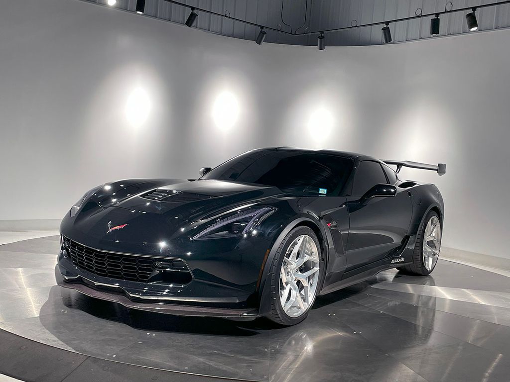 2017 Chevrolet Corvette Z06 2LZ photo 2