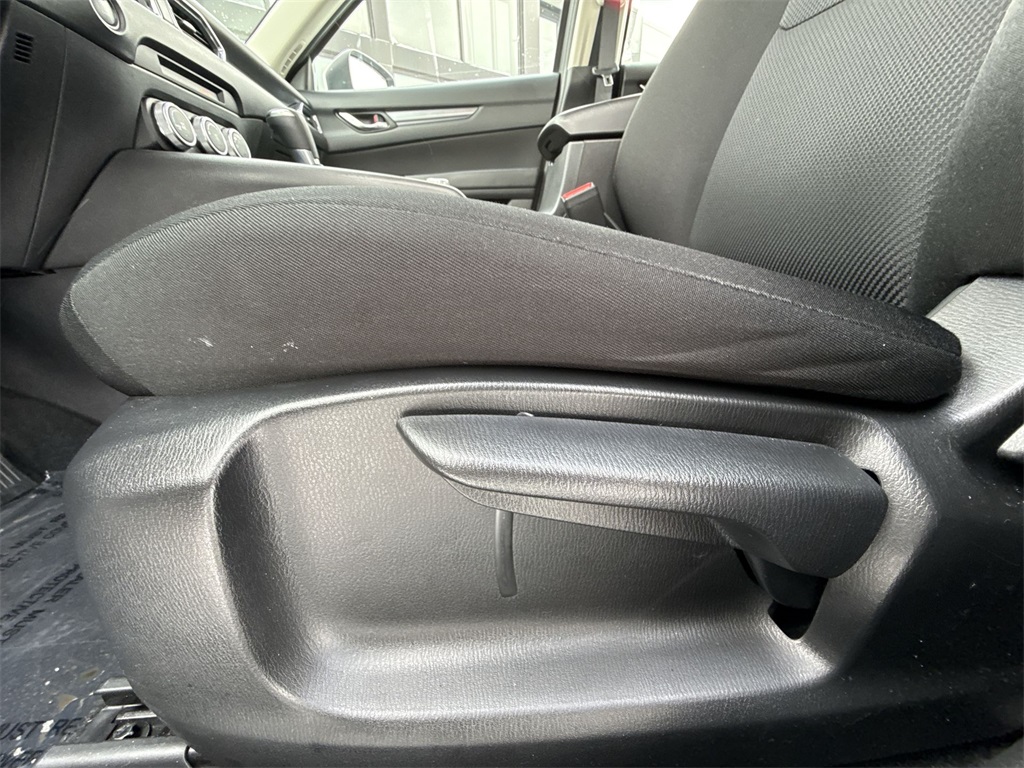 2025 MAZDA CX-5 - Image 11