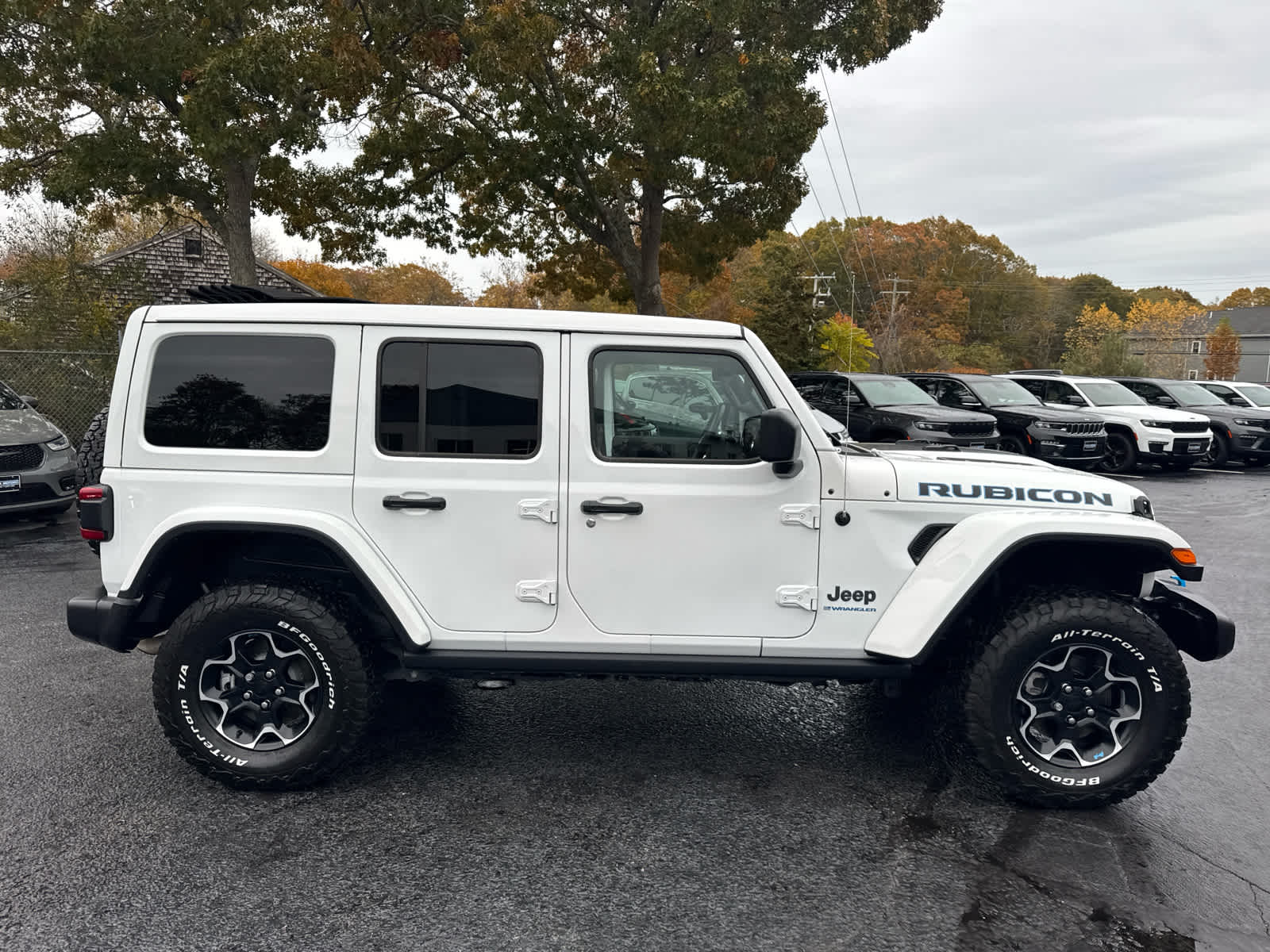 2023 Jeep Wrangler 4xe Rubicon photo 3