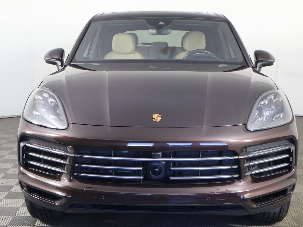 2022 Porsche Cayenne Base photo 4