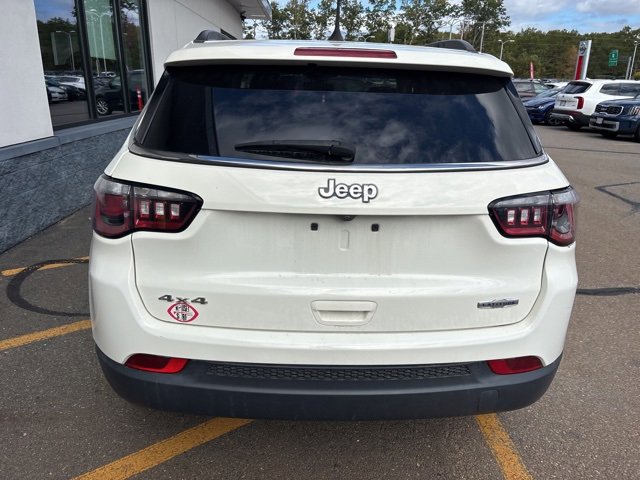 2019 Jeep Compass Latitude photo 2