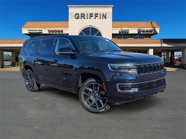 2025 Jeep Wagoneer L Series III's photo