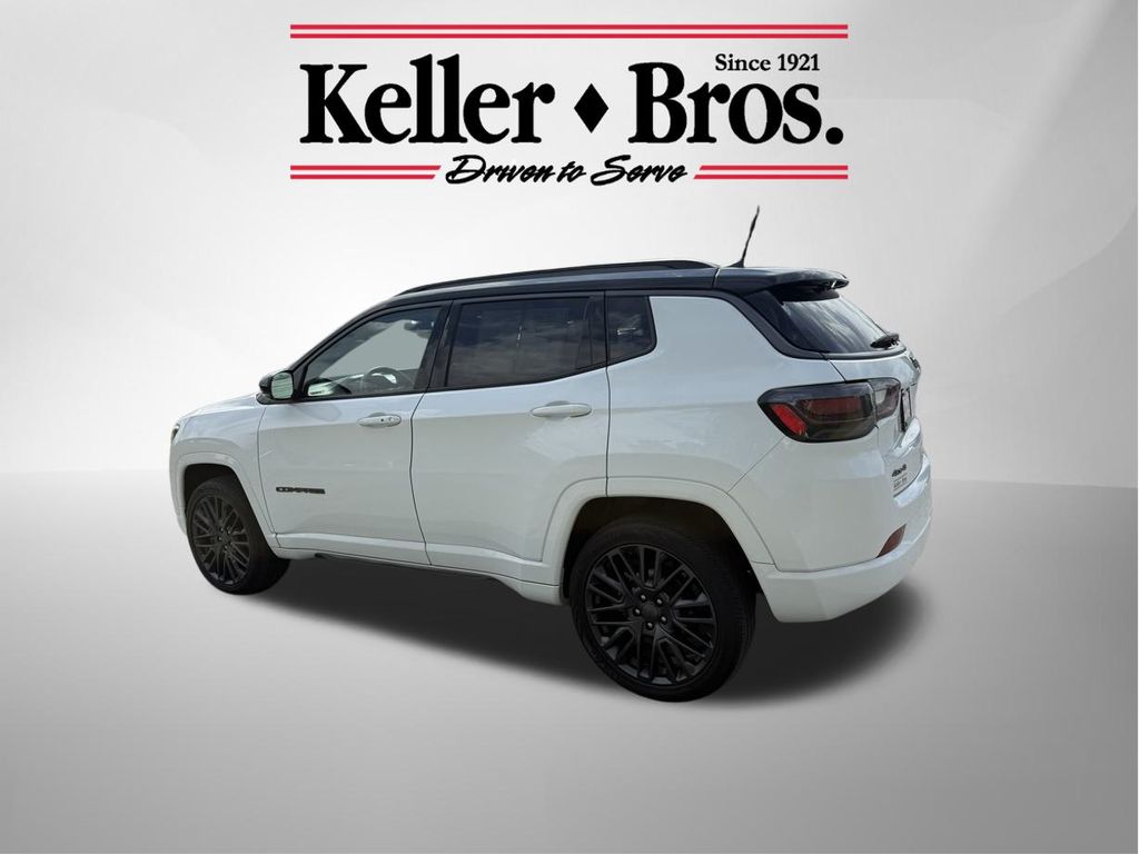 2022 Jeep Compass High Altitude photo 4