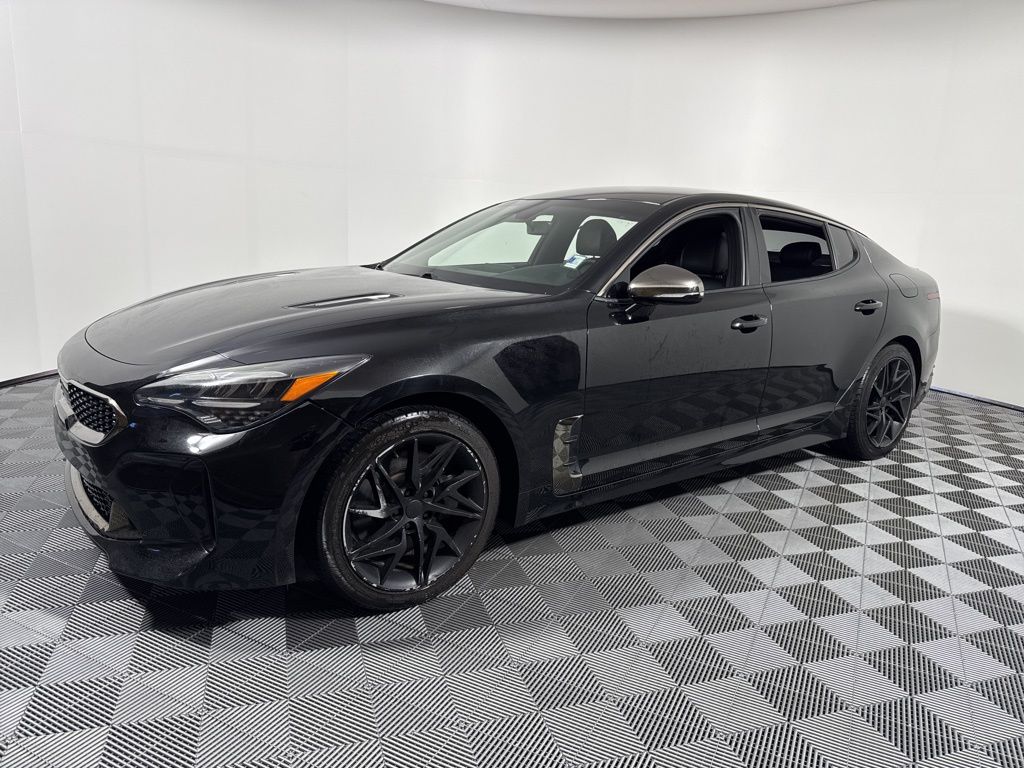2022 Kia Stinger GT-Line photo 2