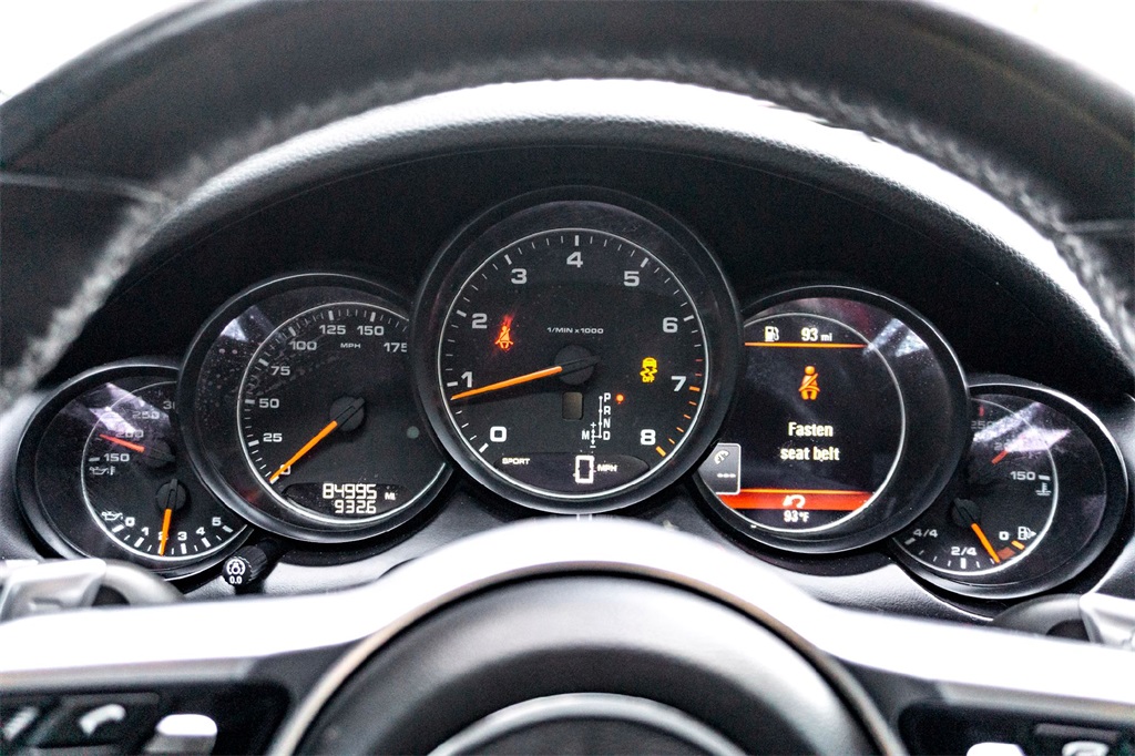 2018 Porsche Cayenne Base photo 21