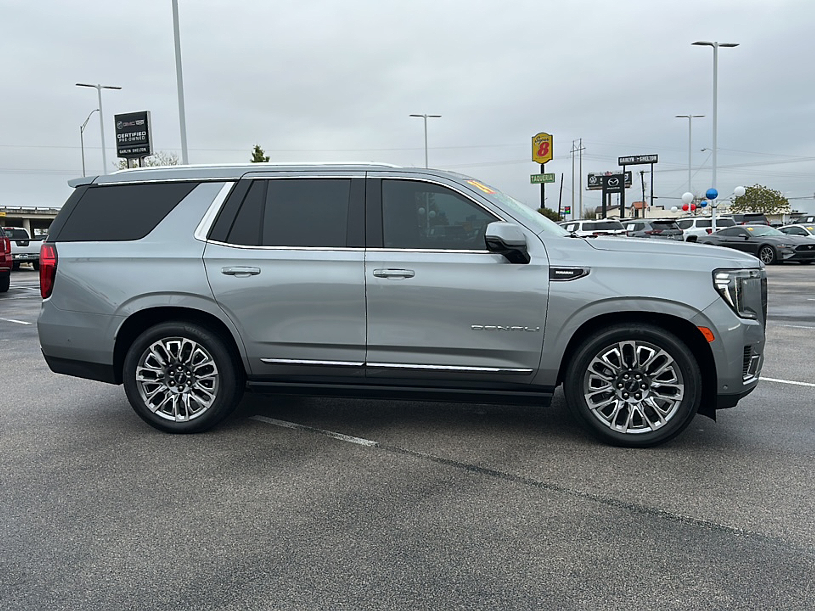2024 Gmc Yukon Denali Ultimate photo 3