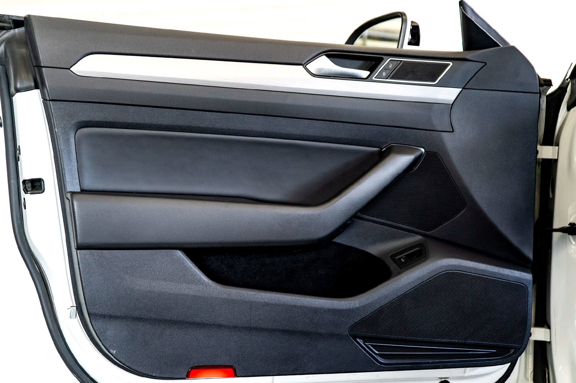 2020 Volkswagen Arteon SE photo 11