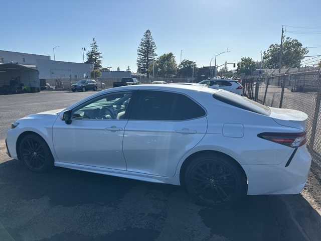 2022 Toyota Camry XSE photo 6