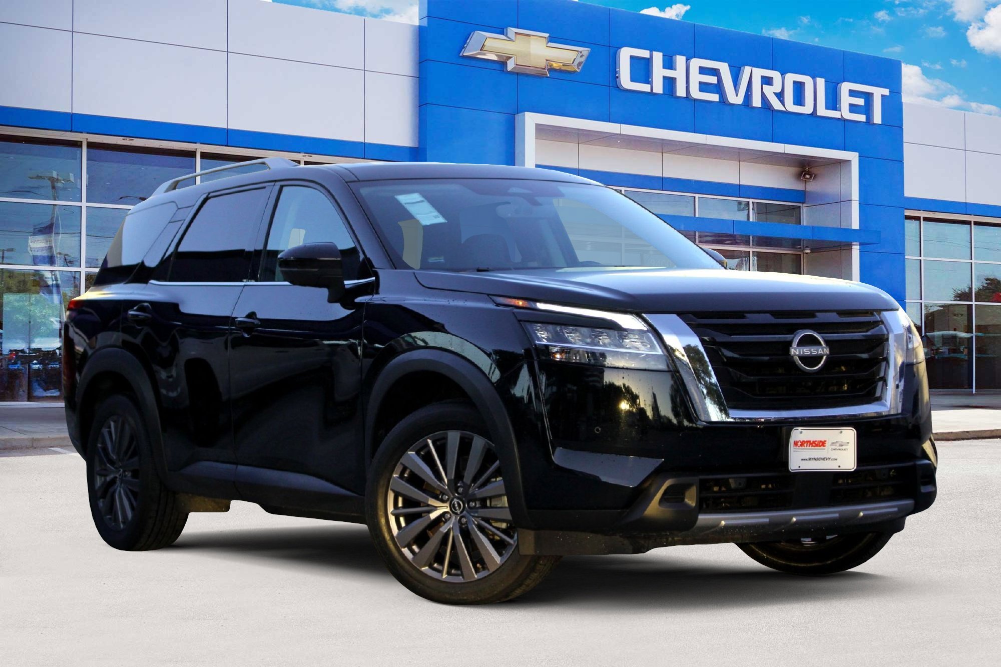 2023 Nissan Pathfinder SL's photo