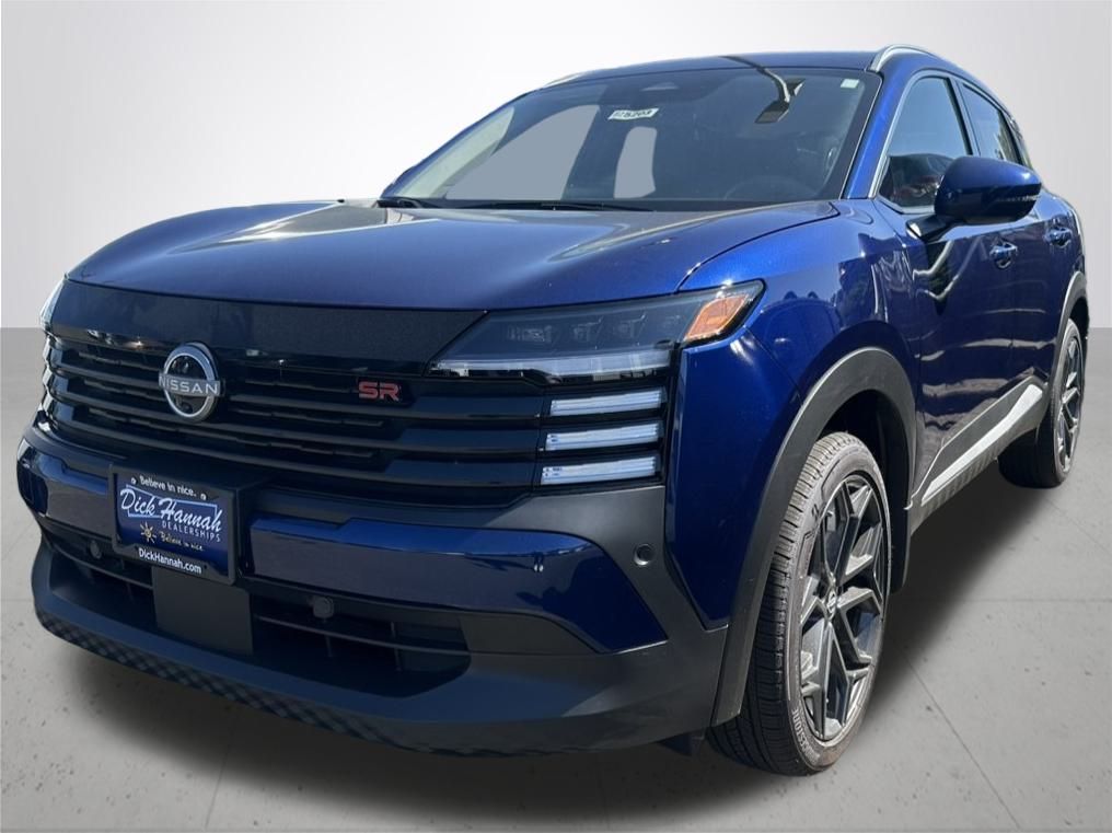 2025 Nissan Kicks SR photo 2