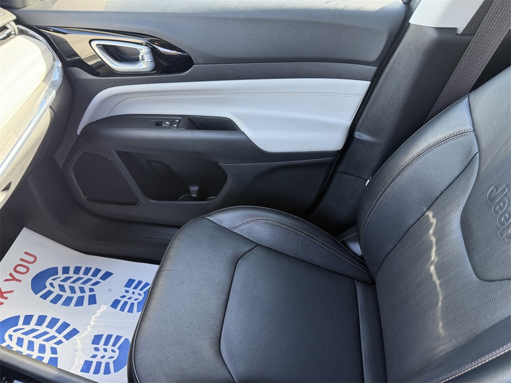 2022 Jeep Compass Limited photo 25