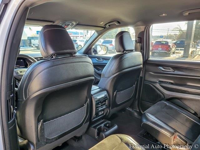 2023 JEEP GRAND CHEROKEE L - Image 13