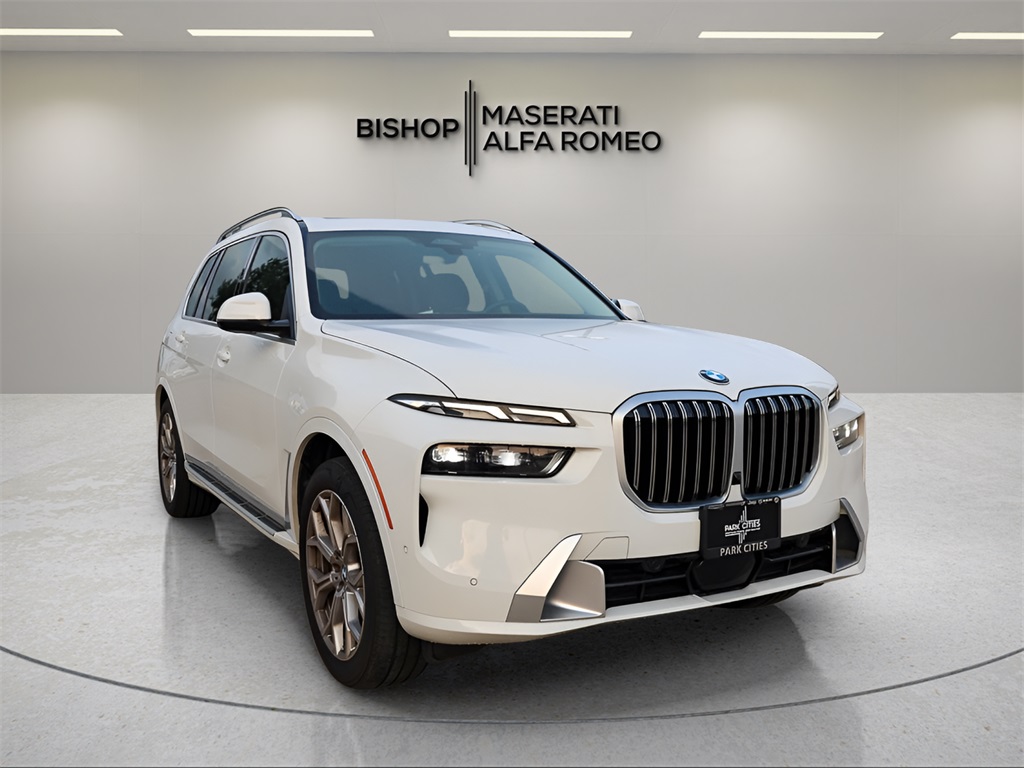 2024 BMW X7 40i's photo