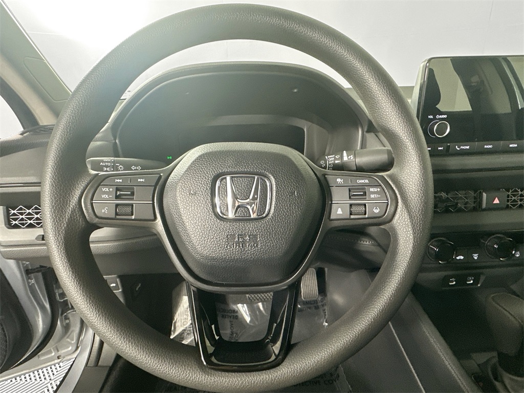 2025 Honda Accord 1.5T LX photo 12