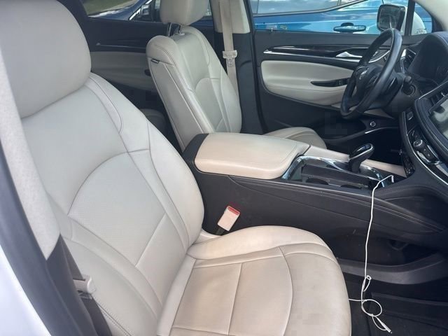 2021 Buick Enclave Essence photo 16