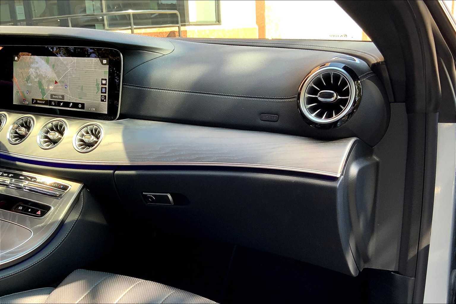 2022 Mercedes Benz E 450 photo 17