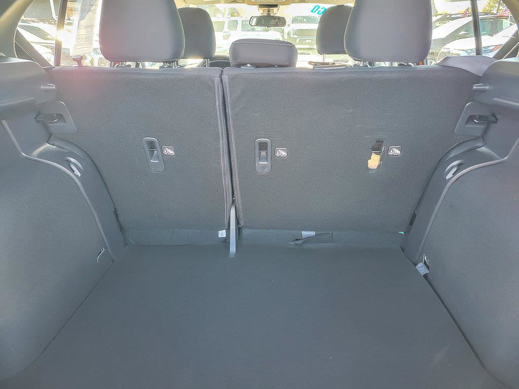 2023 NISSAN KICKS - Image 25