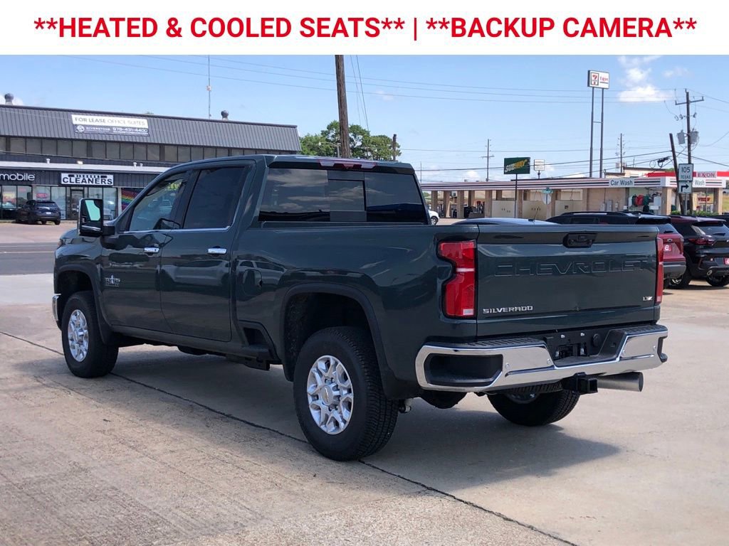 2025 Chevrolet Silverado 2500HD LTZ photo 4