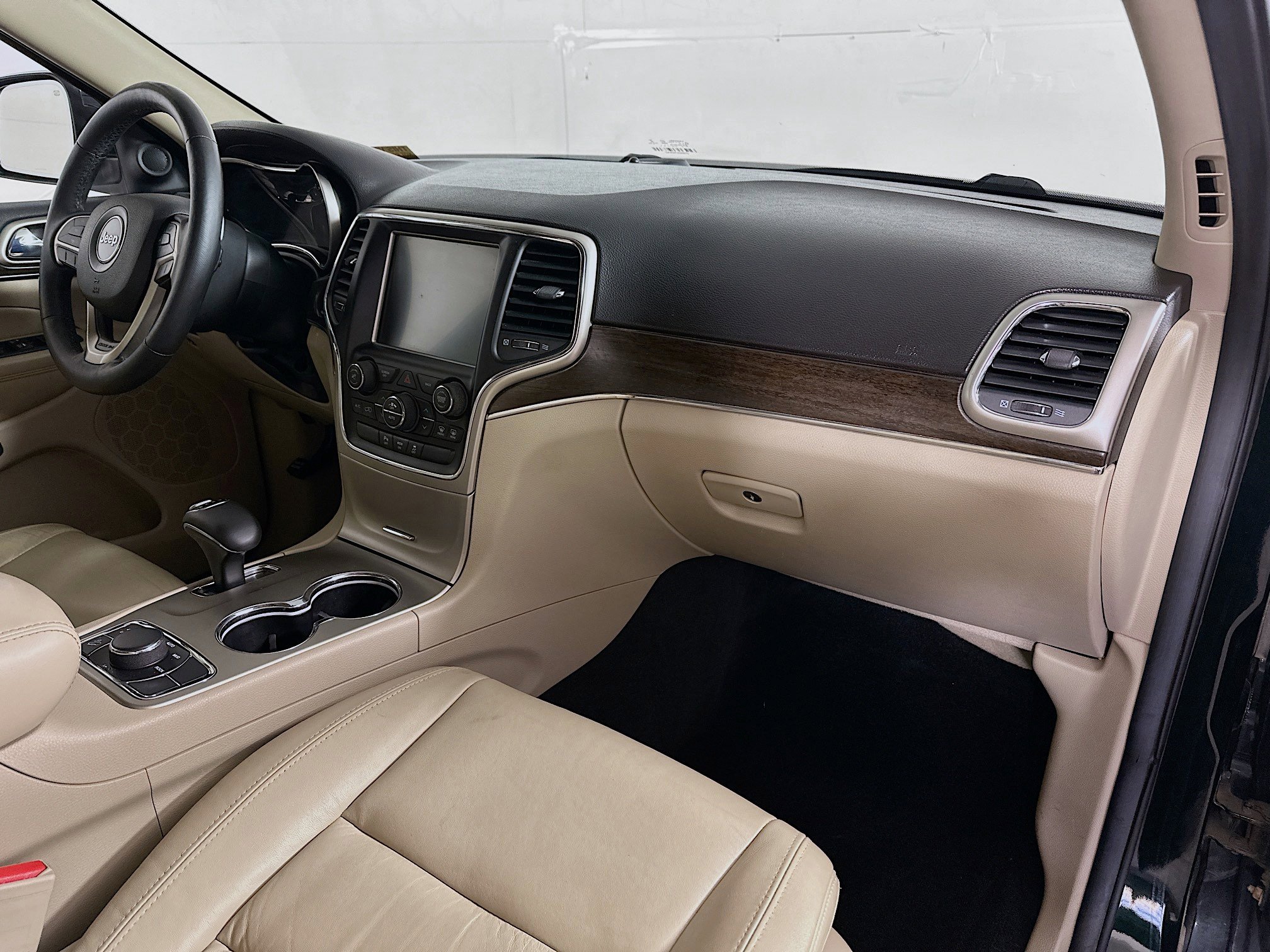 2014 Jeep Grand Cherokee Limited photo 26