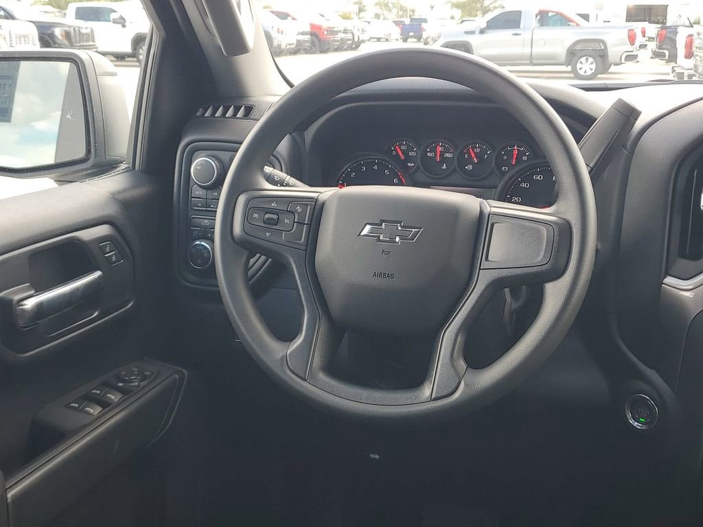 2025 Chevrolet Silverado 1500 Custom photo 25