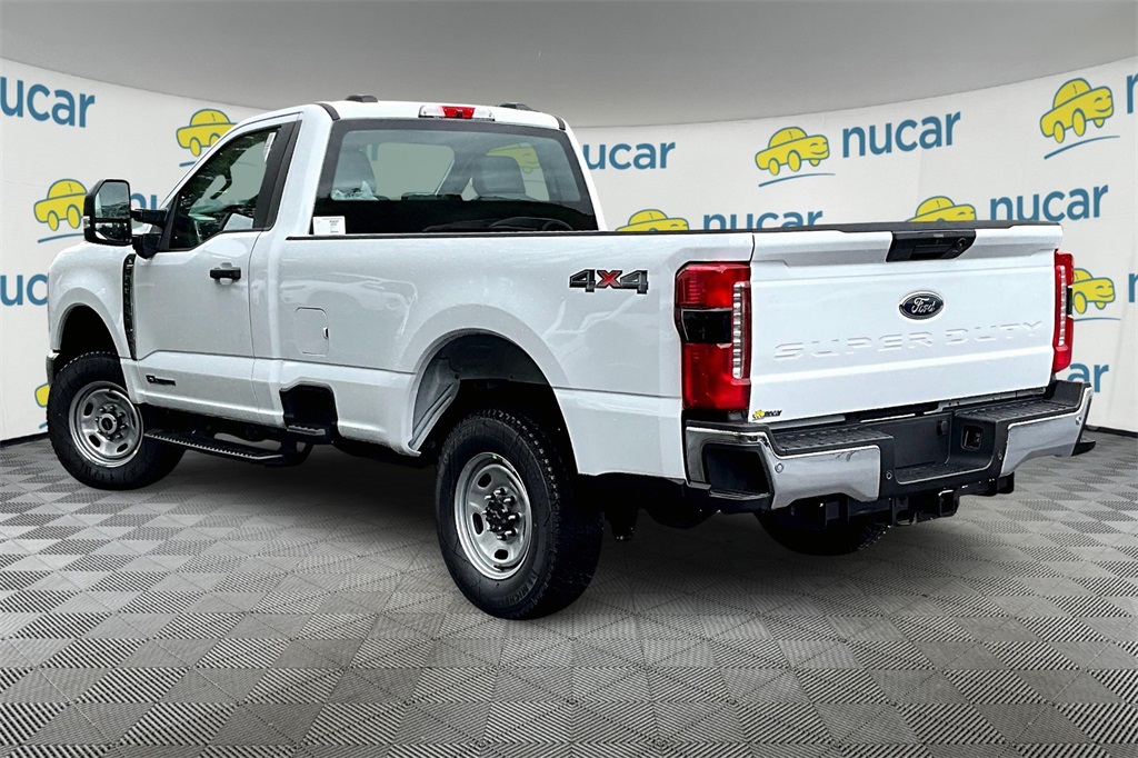 2025 Ford F-250 photo 3