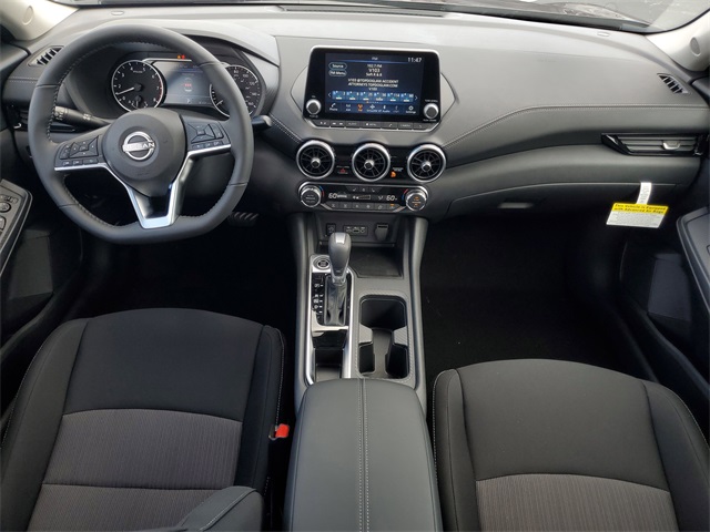 2025 Nissan Sentra SV photo 6