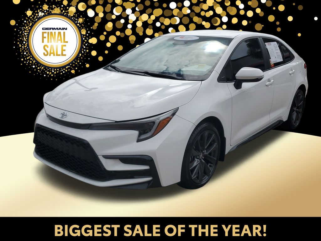 2024 Toyota Corolla SE's photo