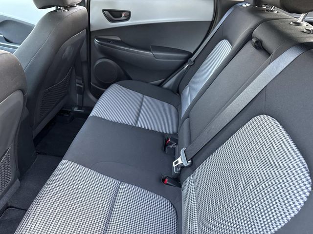 2020 Hyundai Kona SEL Plus photo 11