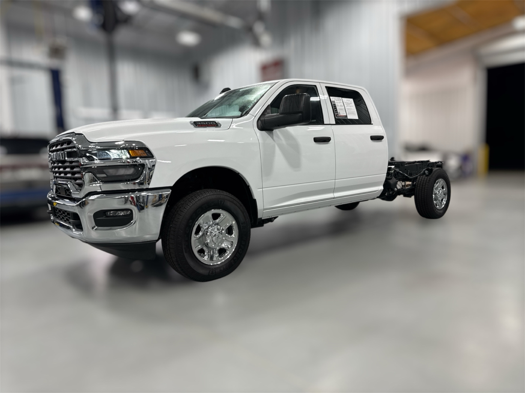 2025 Ram 3500 Tradesman photo 16