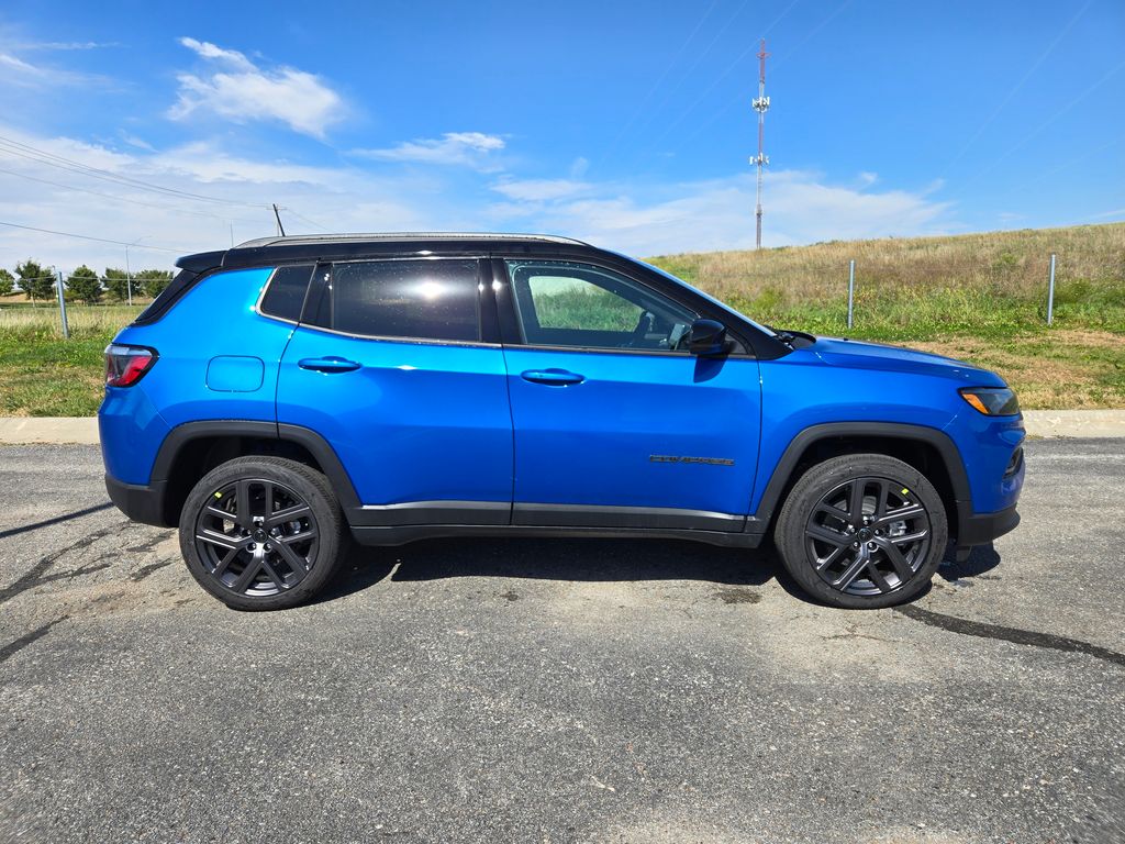 2026 Jeep Compass Limited photo 2