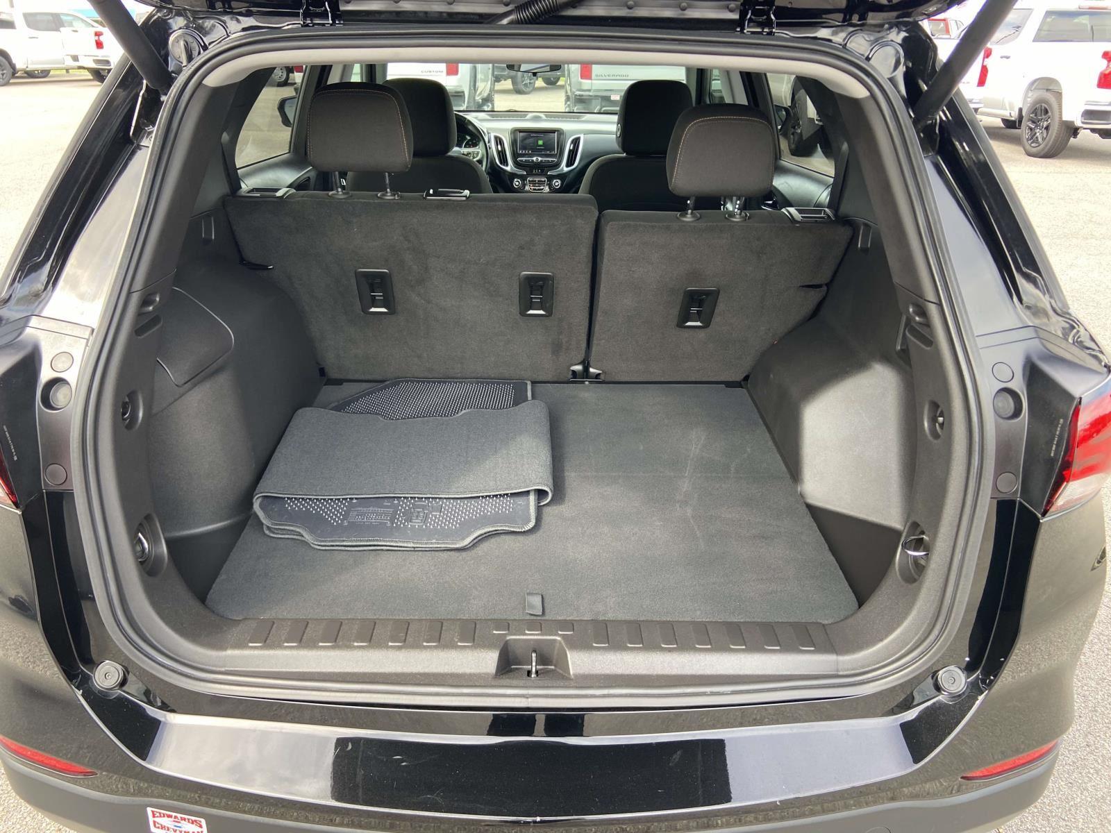 2022 Chevrolet Equinox LT photo 9