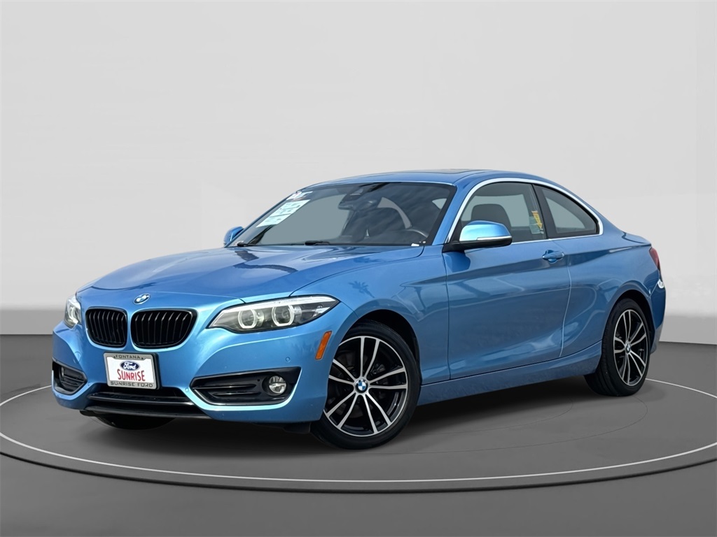 2020 BMW 2 Series 230i's photo