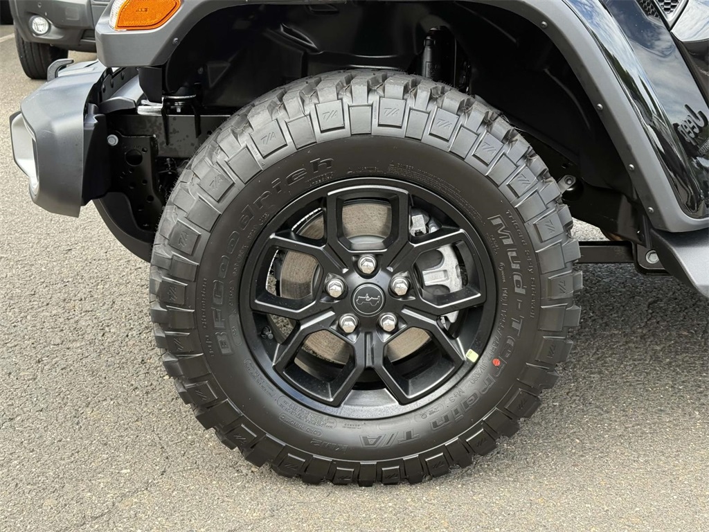 2025 Jeep Gladiator Sport photo 11