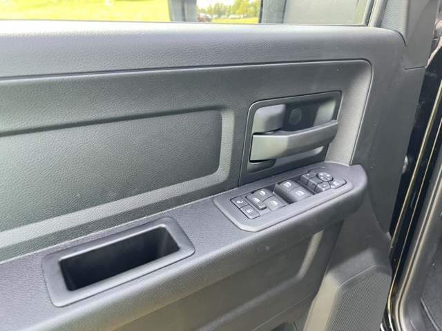 2025 Ram 2500 Tradesman photo 6