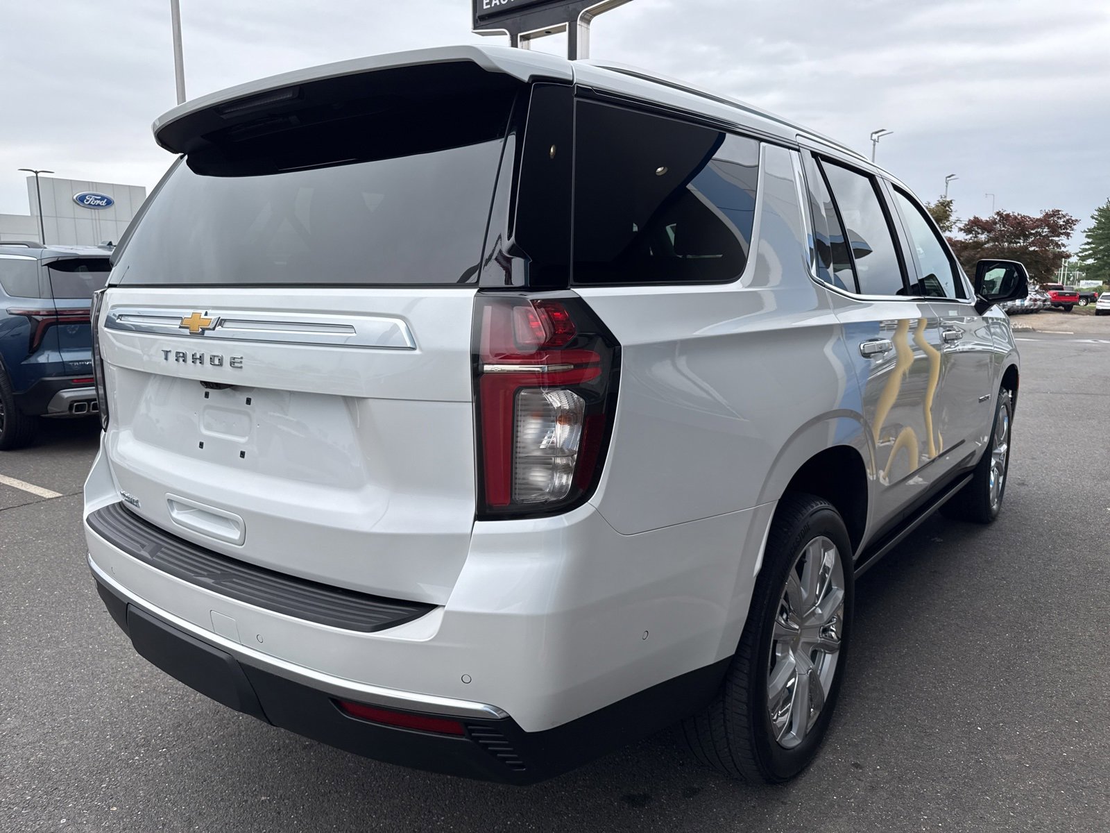 2023 Chevrolet Tahoe High Country photo 4